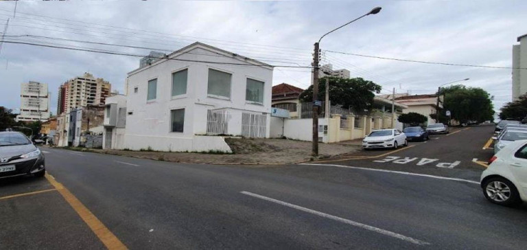 Imagem Casa com 4 Quartos à Venda, 305 m² em Centro - Piracicaba