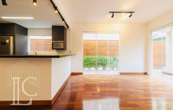 Imagem Casa com 3 Quartos à Venda, 300 m² em Morumbi - São Paulo Imagem Casa com 3 Quartos à Venda, 300 m² em Morumbi - São Paulo