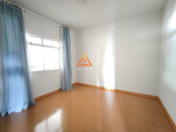 Imagem Casa com 4 Quartos à Venda, 300 m² Imagem Casa com 4 Quartos à Venda, 300 m²