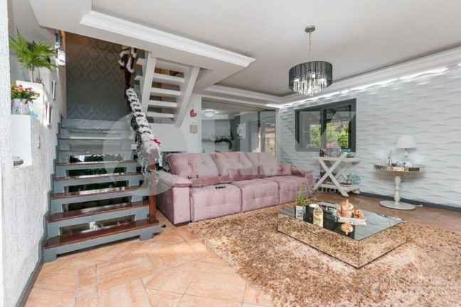 Imagem Imóvel com 3 Quartos à Venda, 230 m² em Vila Nova - Porto Alegre Imagem Imóvel com 3 Quartos à Venda, 230 m² em Vila Nova - Porto Alegre