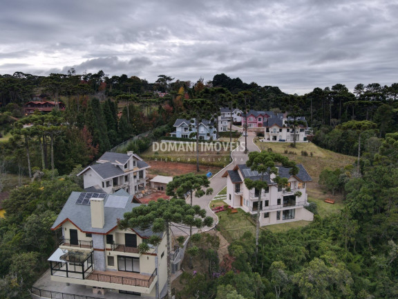 Imagem Casa com 4 Quartos à Venda, 258 m² em Região Do Alto Da Boa Vista - Campos Do Jordão Imagem Casa com 4 Quartos à Venda, 258 m² em Região Do Alto Da Boa Vista - Campos Do Jordão