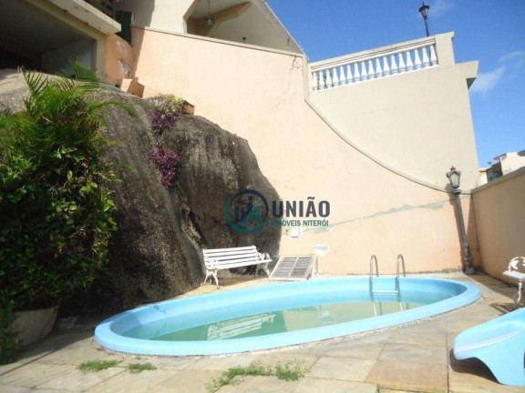 Imagem Casa com 4 Quartos à Venda, 377 m² em Itacoatiara - Niterói