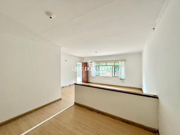 Imagem Casa com 2 Quartos para Alugar, em Centro - Extrema Imagem Casa com 2 Quartos para Alugar, em Centro - Extrema