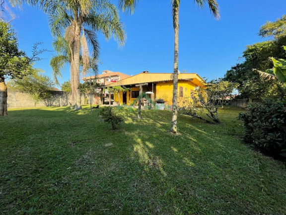 Imagem Casa com 4 Quartos à Venda, 300 m² em Costeira - Balneário Barra Do Sul Imagem Casa com 4 Quartos à Venda, 300 m² em Costeira - Balneário Barra Do Sul