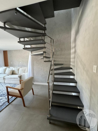 Imagem Sobrado com 3 Quartos à Venda, 169 m² em Praia Dos Amores - Balneário Camboriú Imagem Sobrado com 3 Quartos à Venda, 169 m² em Praia Dos Amores - Balneário Camboriú