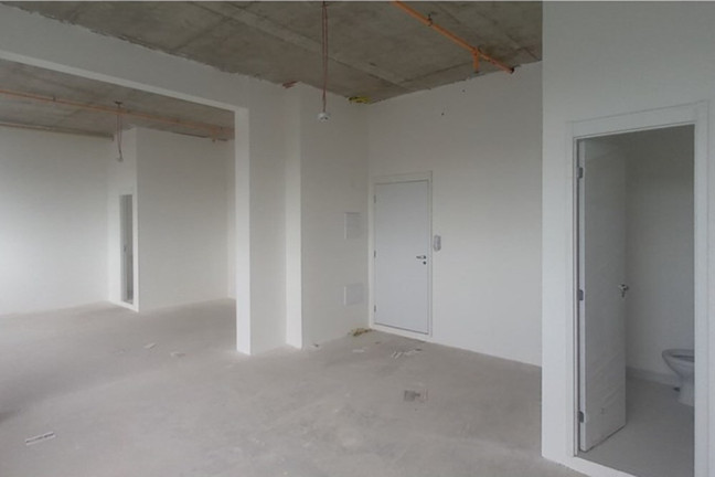 Sala Comercial à Venda, 30 m² em Vila Prudente - São Paulo