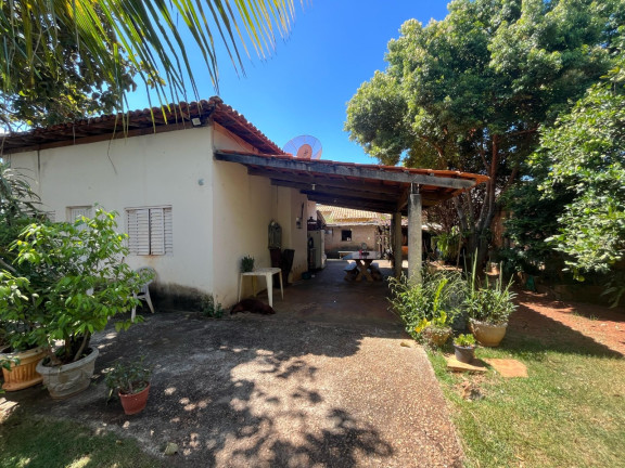 Imagem Casa com 2 Quartos à Venda, 379 m² em Lundceia - Lagoa Santa Imagem Casa com 2 Quartos à Venda, 379 m² em Lundceia - Lagoa Santa