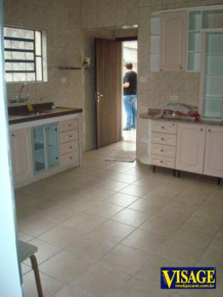 Imagem Casa com 2 Quartos à Venda, 500 m² em Centro - Jacareí Imagem Casa com 2 Quartos à Venda, 500 m² em Centro - Jacareí