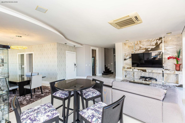 Imagem Apartamento com 3 Quartos à Venda, 402 m² em Batel - Curitiba