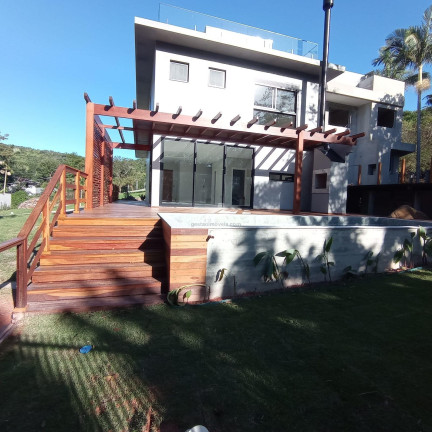 Imagem Casa com 3 Quartos à Venda, 339 m² em Praia De Taquaras - Balneário Camboriú