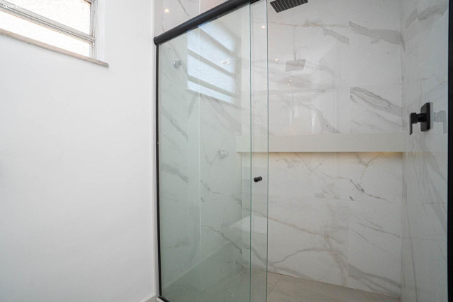 Imagem Apartamento com 4 Quartos à Venda, 130 m²em Tijuca - Rio De Janeiro Imagem Apartamento com 4 Quartos à Venda, 130 m²em Tijuca - Rio De Janeiro