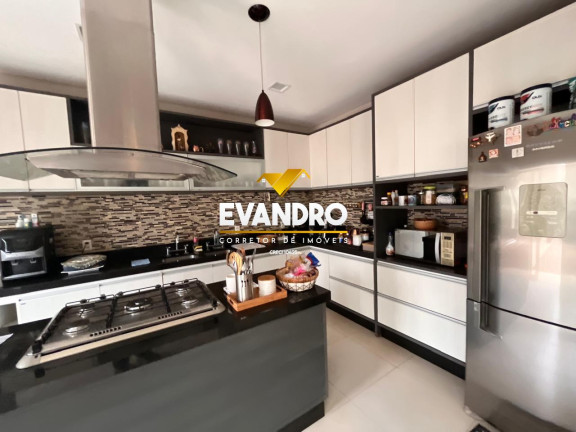 Imagem Casa com 3 Quartos à Venda, 450 m² em Jardim Das Américas - Cuiabá Imagem Casa com 3 Quartos à Venda, 450 m² em Jardim Das Américas - Cuiabá