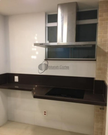 Imagem Imóvel com 2 Quartos à Venda, 70 m² em Centro - Niterói Imagem Imóvel com 2 Quartos à Venda, 70 m² em Centro - Niterói