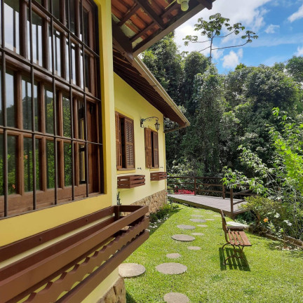 Casa com 3 Quartos à Venda,  em Debossan - Nova Friburgo