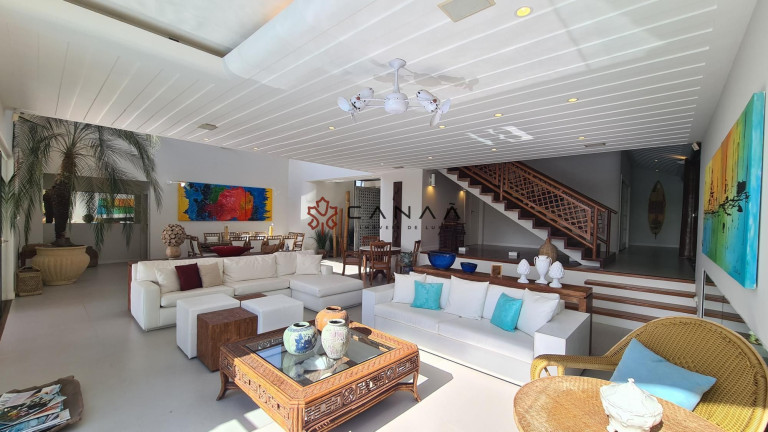 Imagem Casa com 6 Quartos à Venda, 900 m² em Ferradura - Armação Dos Búzios Imagem Casa com 6 Quartos à Venda, 900 m² em Ferradura - Armação Dos Búzios