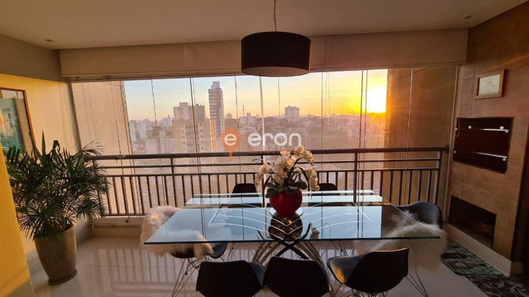 Imagem Apartamento com 3 Quartos à Venda, 116 m²
