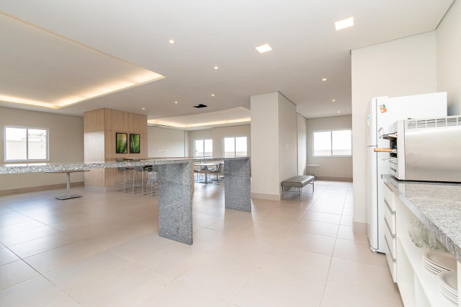 Imagem Apartamento com 2 Quartos à Venda, 61 m² em Capão Raso - Curitiba