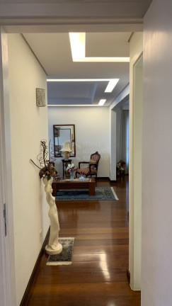 Imagem Apartamento com 4 Quartos à Venda, 206 m²