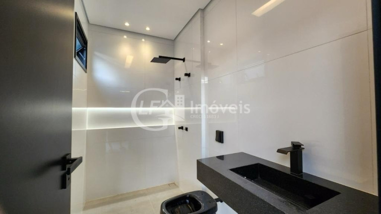 Imagem Casa com 3 Quartos à Venda, 193 m² em Alphaville 4 - Campo Grande Imagem Casa com 3 Quartos à Venda, 193 m² em Alphaville 4 - Campo Grande