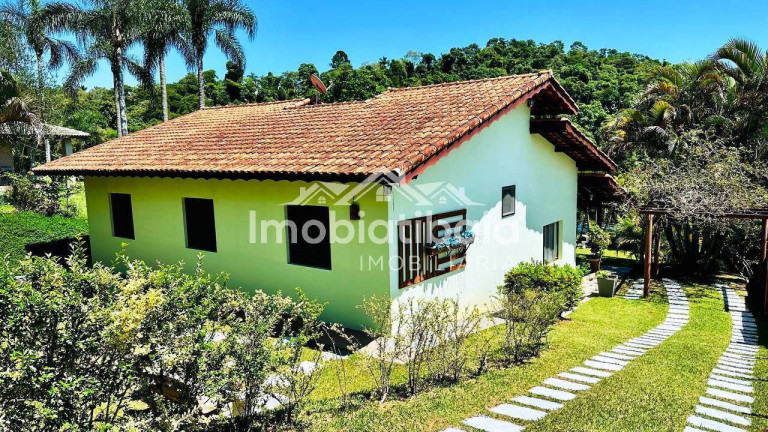 Imagem Chácara com 3 Quartos à Venda, 1.210 m² em Serra Negra - Bom Jesus Dos Perdões