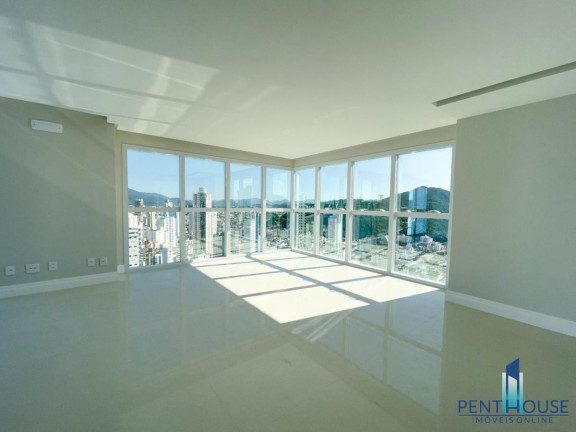 Apartamento com 4 Quartos à Venda, 140 m² em Centro - Balneário Camboriú