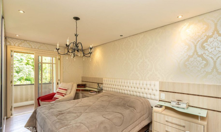 Imagem Cobertura com 3 Quartos à Venda, 252 m² em Jardim Itu - Porto Alegre Imagem Cobertura com 3 Quartos à Venda, 252 m² em Jardim Itu - Porto Alegre