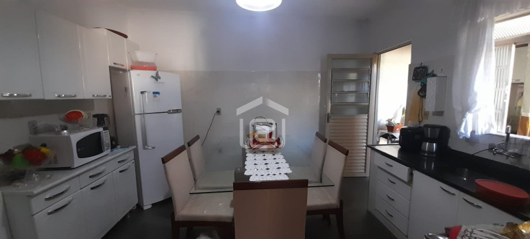 Imagem Casa com 2 Quartos à Venda, 360 m² em Santa Rosália - Poços De Caldas Imagem Casa com 2 Quartos à Venda, 360 m² em Santa Rosália - Poços De Caldas