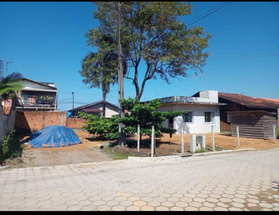 Imagem Casa com 2 Quartos à Venda, 60 m² em Costeira - Balneário Barra Do Sul Imagem Casa com 2 Quartos à Venda, 60 m² em Costeira - Balneário Barra Do Sul