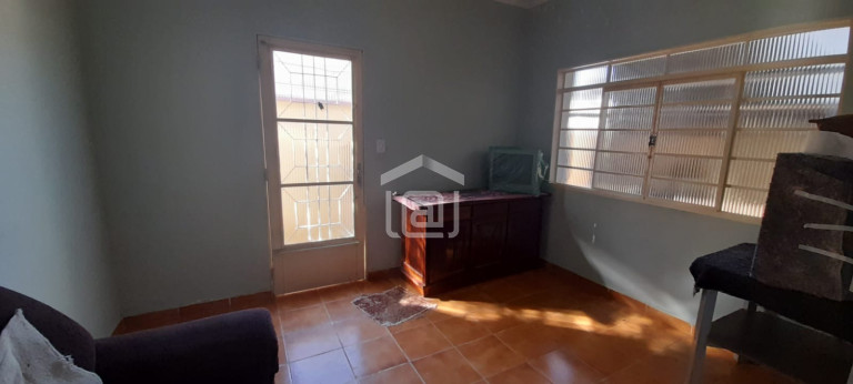 Imagem Casa com 2 Quartos à Venda, 360 m² em Santa Rosália - Poços De Caldas Imagem Casa com 2 Quartos à Venda, 360 m² em Santa Rosália - Poços De Caldas