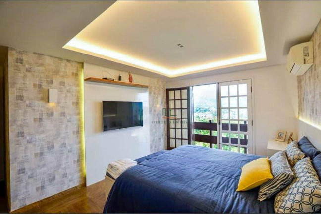 Imagem Casa com 5 Quartos à Venda, 420 m² em Itaipu - Niterói Imagem Casa com 5 Quartos à Venda, 420 m² em Itaipu - Niterói