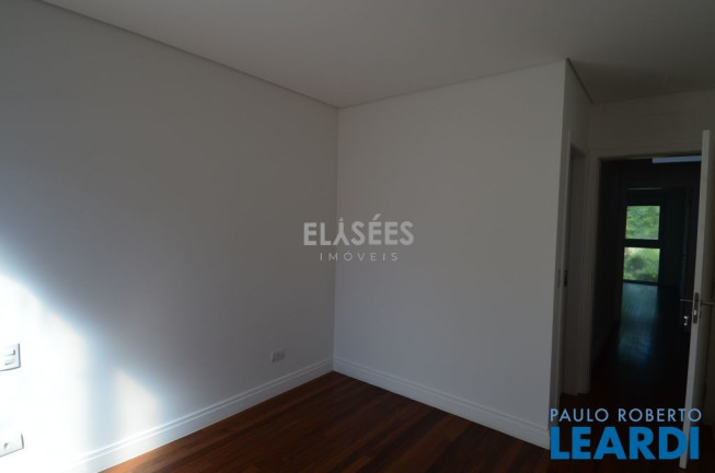 Imagem Sobrado com 4 Quartos à Venda, 321 m² em Vila Morumbi - São Paulo Imagem Sobrado com 4 Quartos à Venda, 321 m² em Vila Morumbi - São Paulo