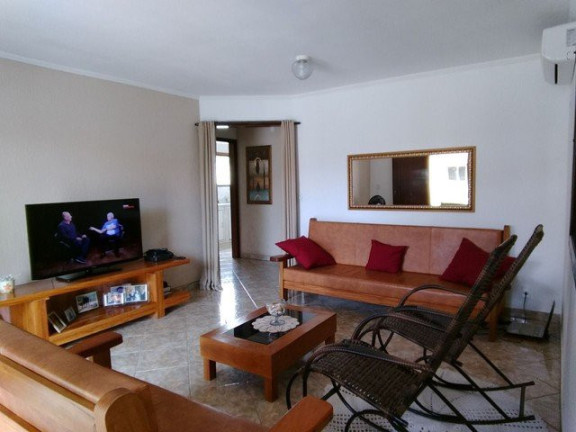 Imagem Casa com 3 Quartos à Venda, 240 m² em Guaratinguetá Imagem Casa com 3 Quartos à Venda, 240 m² em Guaratinguetá
