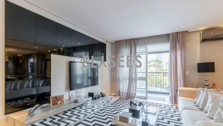 Imagem Sobrado com 3 Quartos à Venda, 383 m² em Cidade Jardim - São Paulo Imagem Sobrado com 3 Quartos à Venda, 383 m² em Cidade Jardim - São Paulo