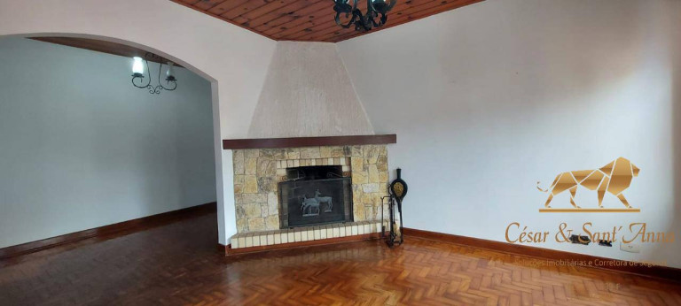 Casa com 3 Quartos para Alugar, 100 m² em Vila Cláudia - Campos Do Jordão
