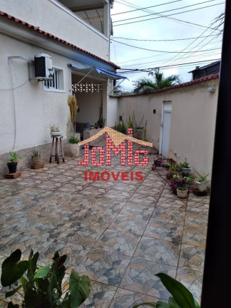 Imagem Casa com 3 Quartos à Venda,  em Campo Grande - Rio De Janeiro