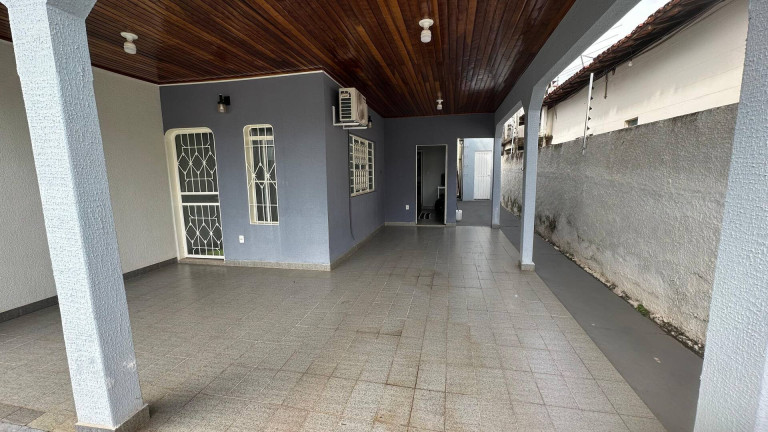 Imagem Casa com 3 Quartos à Venda, em Cpa Ii - Cuiabá Imagem Casa com 3 Quartos à Venda, em Cpa Ii - Cuiabá