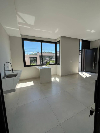 Imagem Casa com 3 Quartos à Venda, 99 m²