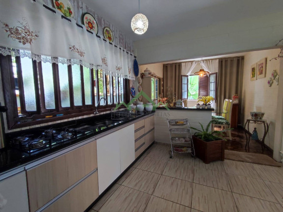 Imagem Casa com 3 Quartos à Venda, 210 m² em Costeira - Balneário Barra Do Sul Imagem Casa com 3 Quartos à Venda, 210 m² em Costeira - Balneário Barra Do Sul