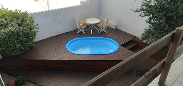 Imagem Casa com 3 Quartos à Venda, 242 m² em Santana - Porto Alegre Imagem Casa com 3 Quartos à Venda, 242 m² em Santana - Porto Alegre