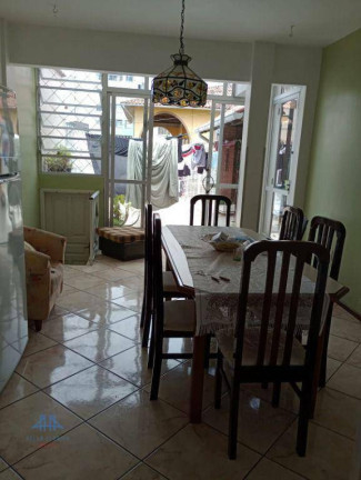 Imagem Casa com 6 Quartos à Venda, 250 m² em Capoeiras - Florianópolis Imagem Casa com 6 Quartos à Venda, 250 m² em Capoeiras - Florianópolis
