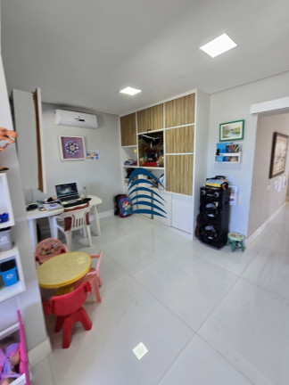 Imagem Casa com 4 Quartos à Venda, 249 m² em Patamares - Salvador Imagem Casa com 4 Quartos à Venda, 249 m² em Patamares - Salvador