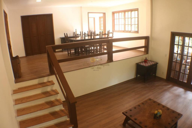 Imagem Casa com 3 Quartos à Venda, 270 m² em Quebra Frascos - Teresópolis Imagem Casa com 3 Quartos à Venda, 270 m² em Quebra Frascos - Teresópolis