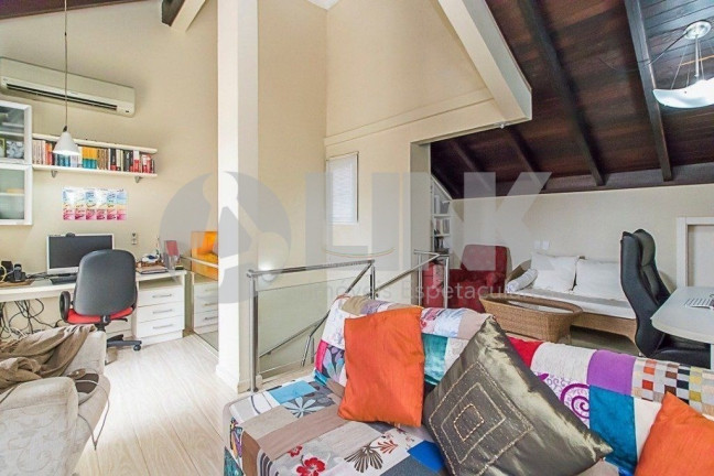 Imagem Imóvel com 3 Quartos à Venda, 284 m² em Chácara Das Pedras - Porto Alegre