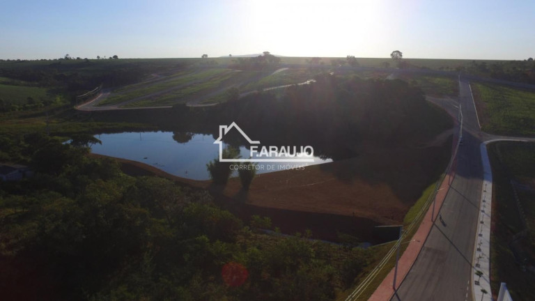 Imagem Terreno à Venda, 329 m² em Wanel Ville - Sorocaba