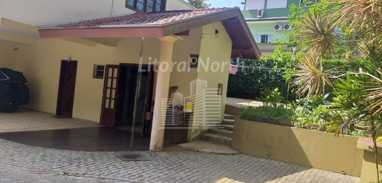 Imagem Casa com 4 Quartos à Venda, 351 m² em Taquaras - Balneário Camboriú Imagem Casa com 4 Quartos à Venda, 351 m² em Taquaras - Balneário Camboriú