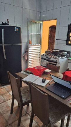 Imagem Casa com 2 Quartos à Venda, 71 m² em Caiçara - Praia Grande Imagem Casa com 2 Quartos à Venda, 71 m² em Caiçara - Praia Grande