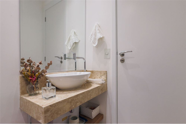 Imagem Imóvel com 3 Quartos à Venda, em Barra Funda - São Paulo Imagem Imóvel com 3 Quartos à Venda, em Barra Funda - São Paulo