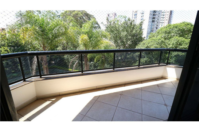 Imagem Imóvel com 3 Quartos à Venda, em Vila Andrade - São Paulo Imagem Imóvel com 3 Quartos à Venda, em Vila Andrade - São Paulo