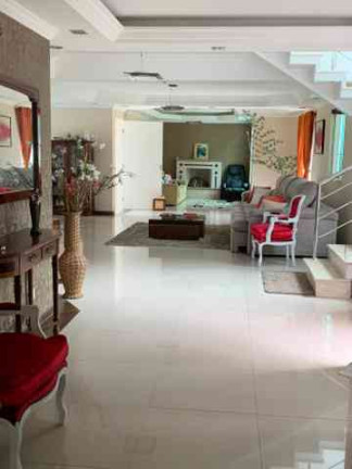 Imagem Casa com 4 Quartos à Venda, 500 m² em Aruã - Mogi Das Cruzes Imagem Casa com 4 Quartos à Venda, 500 m² em Aruã - Mogi Das Cruzes