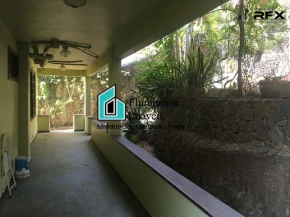Imagem Casa com 5 Quartos à Venda, 670 m² em São Francisco - Niterói Imagem Casa com 5 Quartos à Venda, 670 m² em São Francisco - Niterói